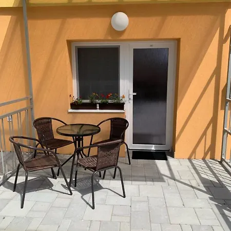 Hujer 2 Apartment