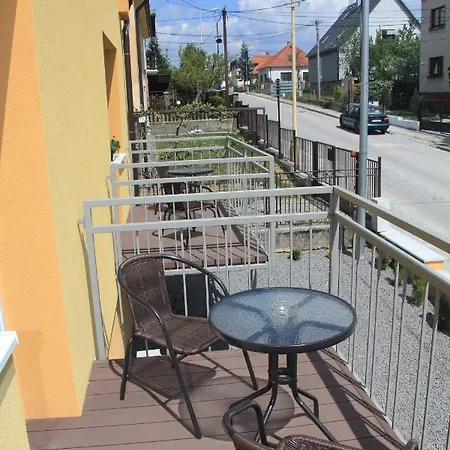 Apartment Hujer 2 *
