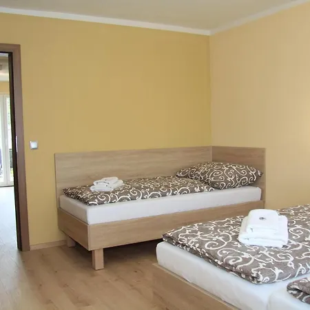 Hujer 2 Apartment